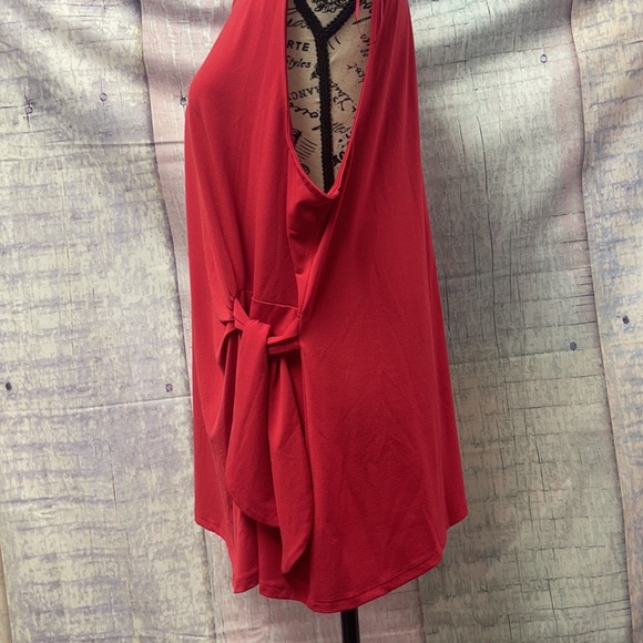 In brand new condition Woman’s Elle top. Size XXL - Picture 9 of 16